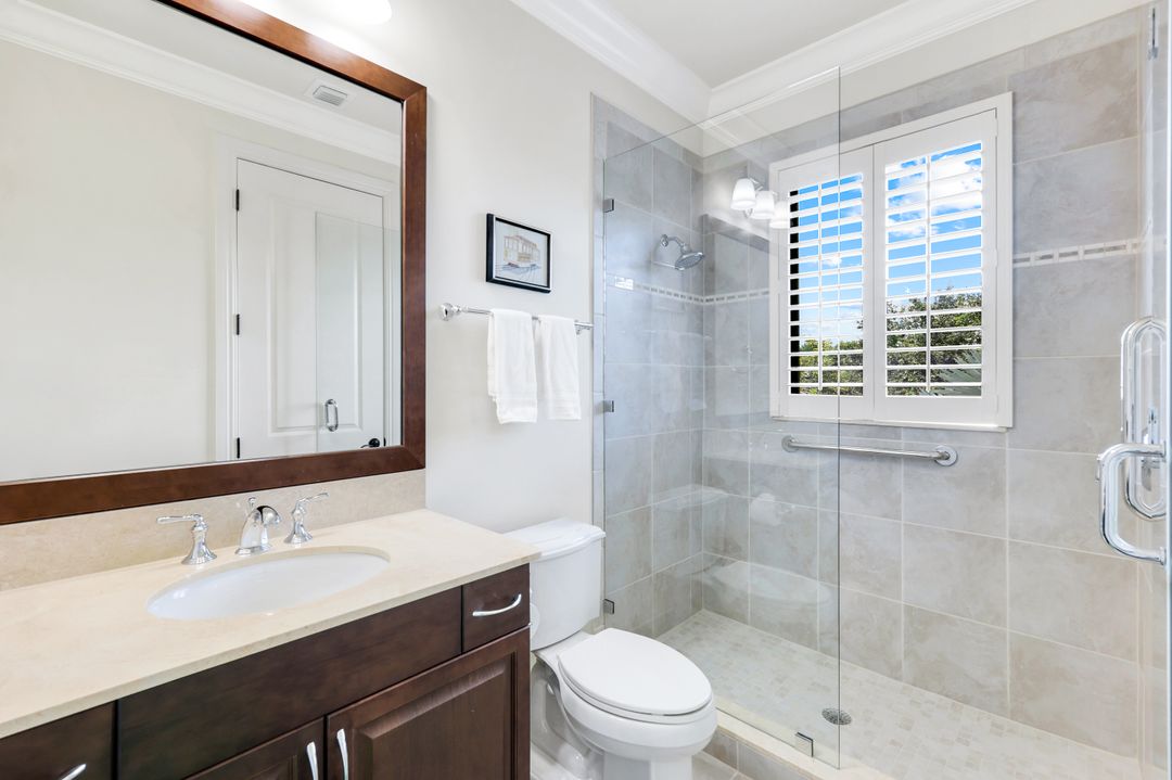 2351 Traditions Ct, Naples, FL 34105