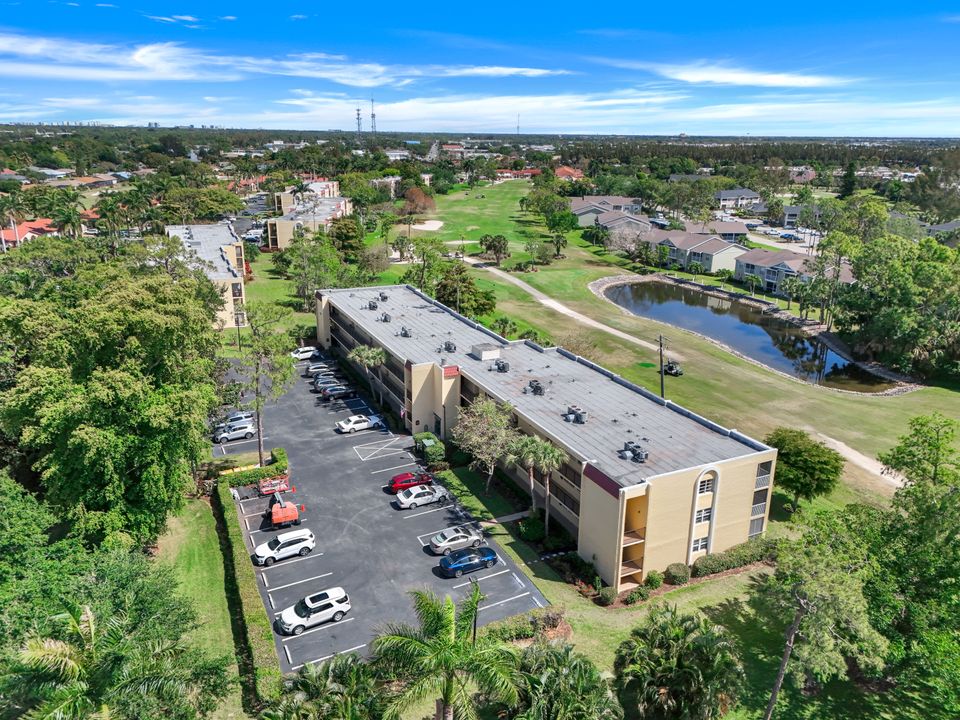 1083 Forest Lakes Dr #307, Naples, FL 34105