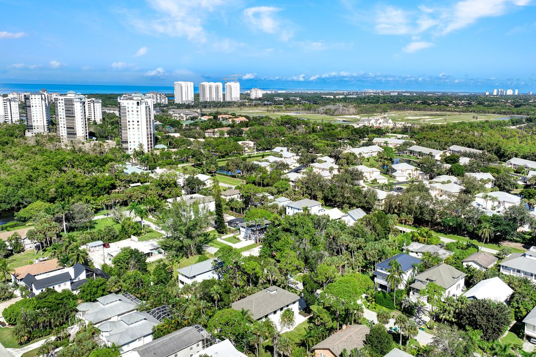 746 Park Ave, Naples, FL 34110