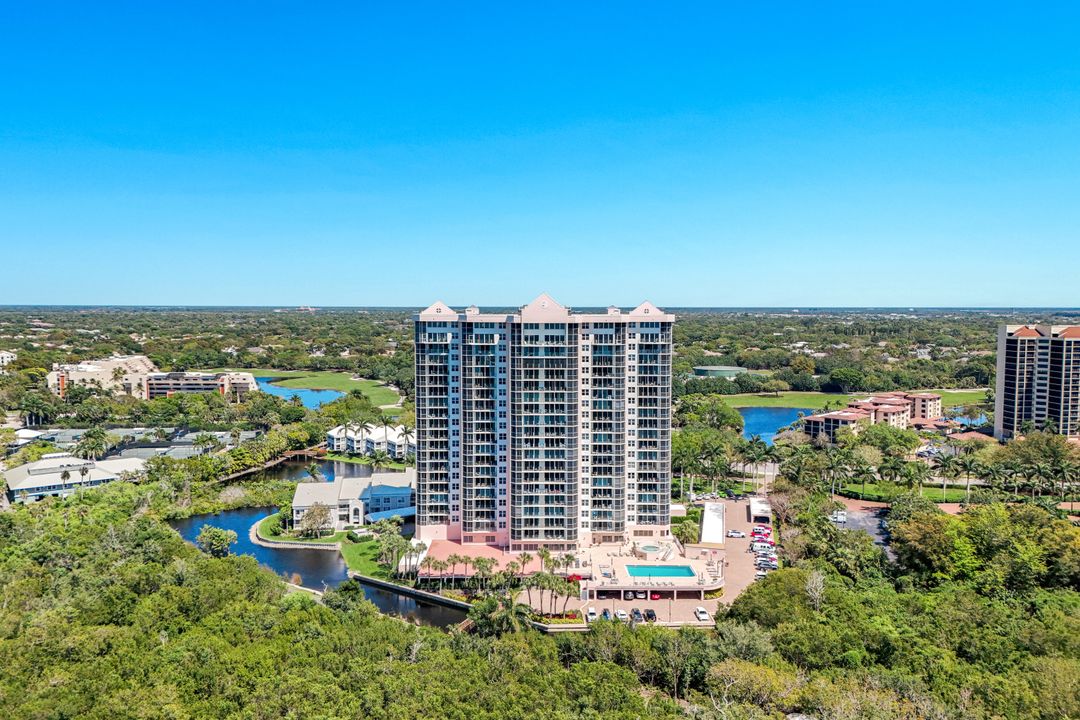 6101 Pelican Bay Blvd  #305, Naples, FL 34108