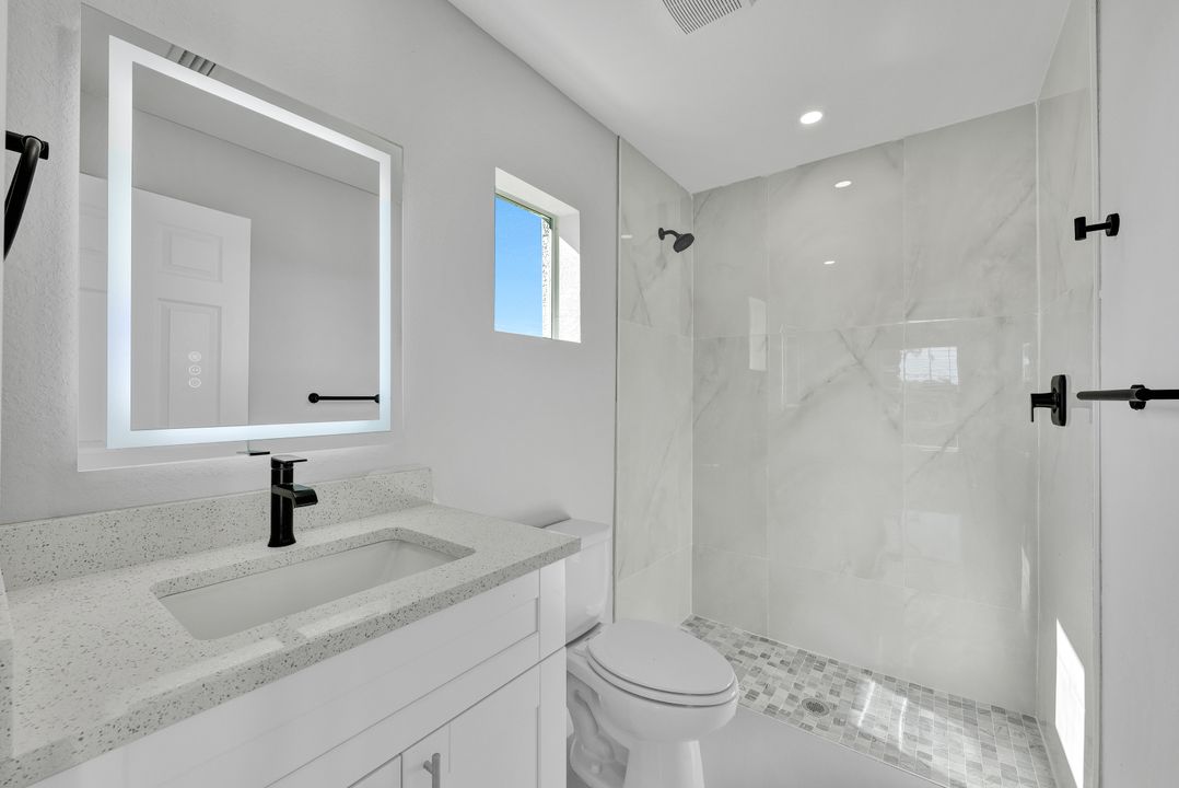 3537 NE 21st Ave, Cape Coral, FL 33909