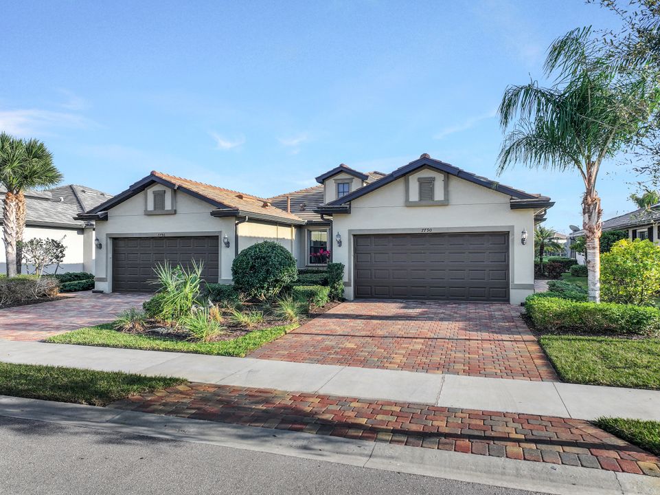 7790 Jacaranda Ln, Naples, FL 34114