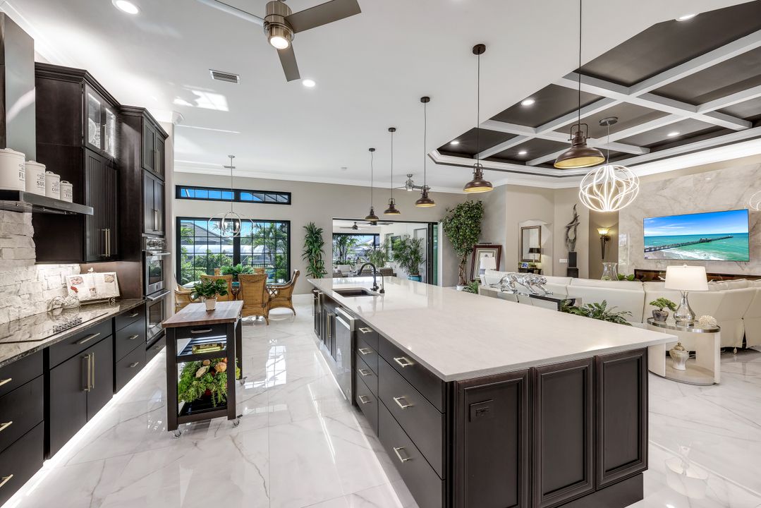 4025 SW 11th Ave, Cape Coral, FL 33914