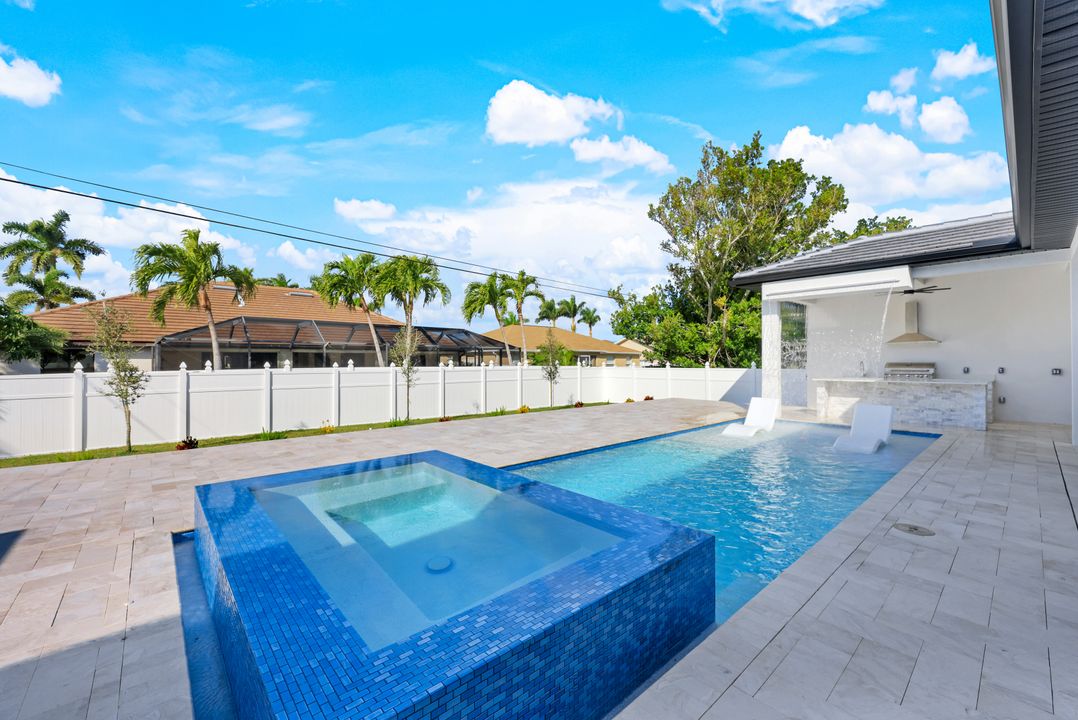 5240 SW 19th Pl, Cape Coral, FL 33914