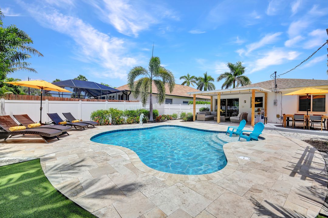 534 97th Ave N, Naples, FL 34108