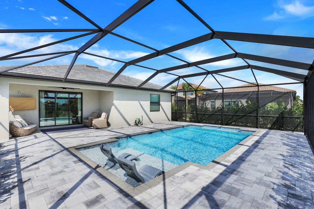 19835 Beechcrest Pl, Estero, FL 33928