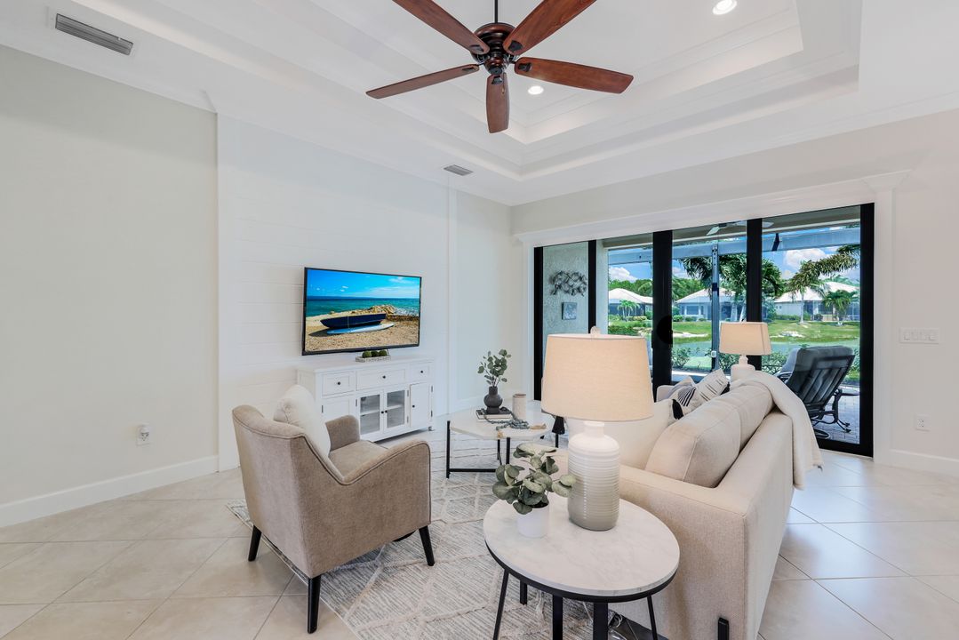 9096 Isla Bella Cir, Bonita Springs, FL 34135