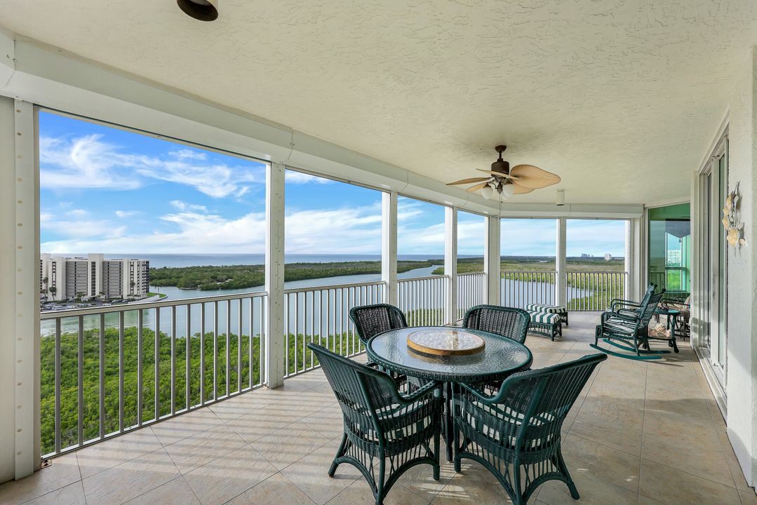 295 Grande Way #1203, Naples, FL 34110
