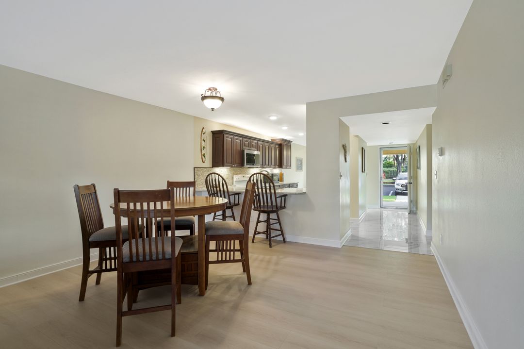 1210 Yesica Ann Cir #C104, Naples, FL 34110