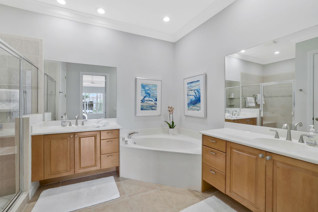 5030 Blauvelt Way #201, Naples, FL 34105