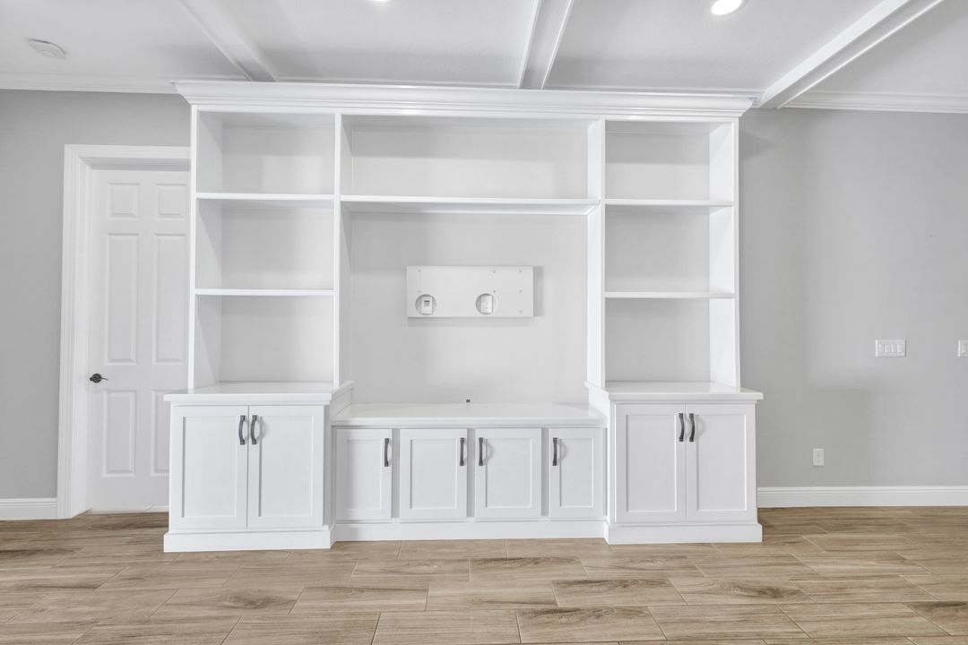 1189 S Town and River Dr, Fort Myers, FL 33919