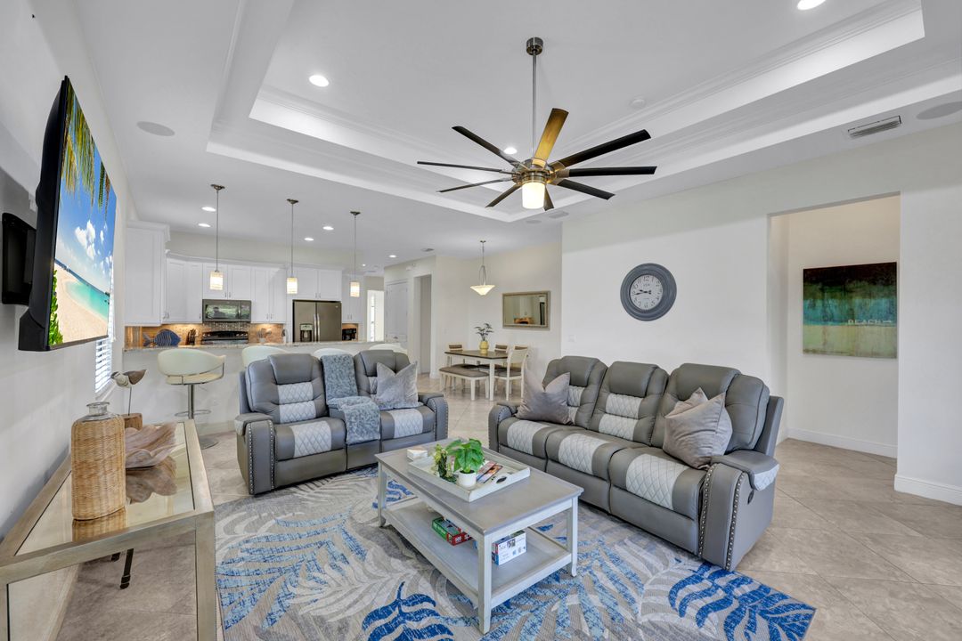 849 109th Ave N, Naples, FL 34108, Naples, FL 34108