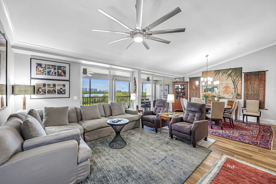 360 Horse Creek Dr #502, Naples, FL 34110