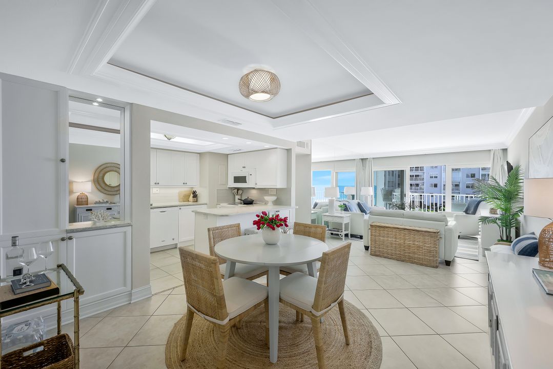 3443 Gulf Shore Blvd N #3044, Naples, FL 34103