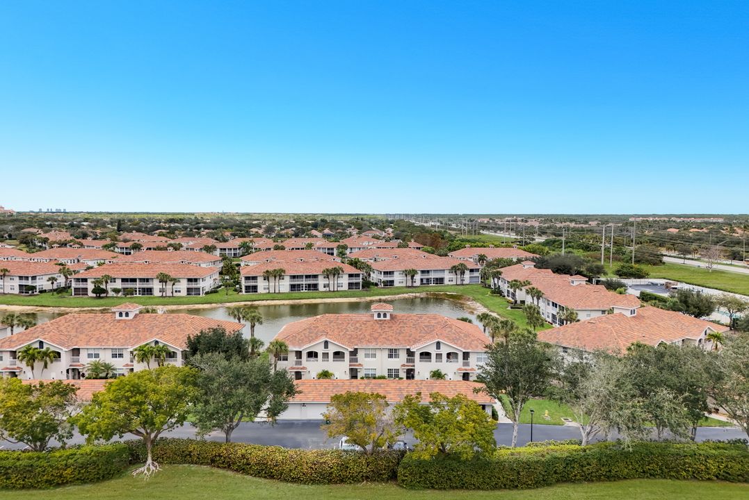 3029 Driftwood Way #3305, Naples, FL 34109