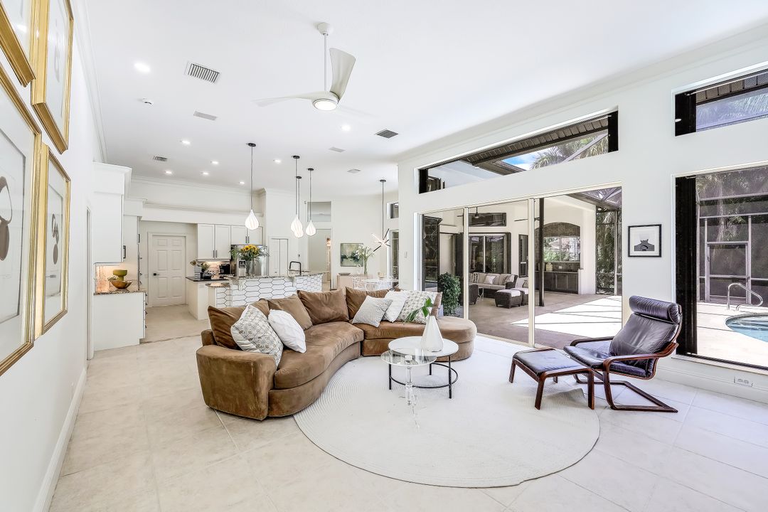 11819 Warbler Ct, Naples, FL 34119