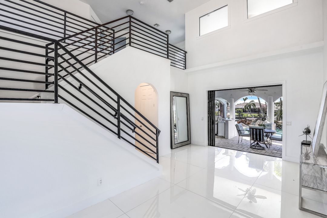 2550 SW 27th Pl, Cape Coral, FL 33914