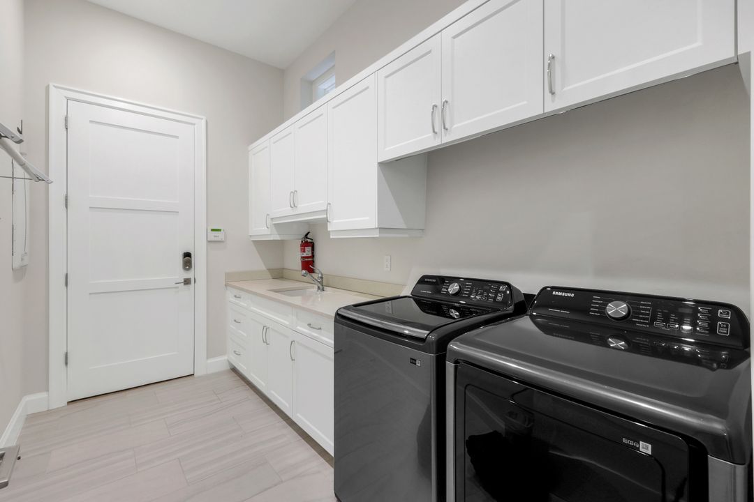 18282 Via Caprini Dr, Miromar Lakes, FL 33913