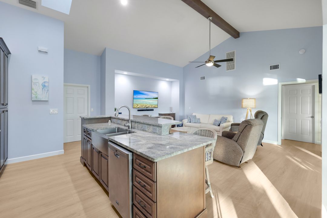 11841 Princess Grace Ct, Cape Coral, FL 33991