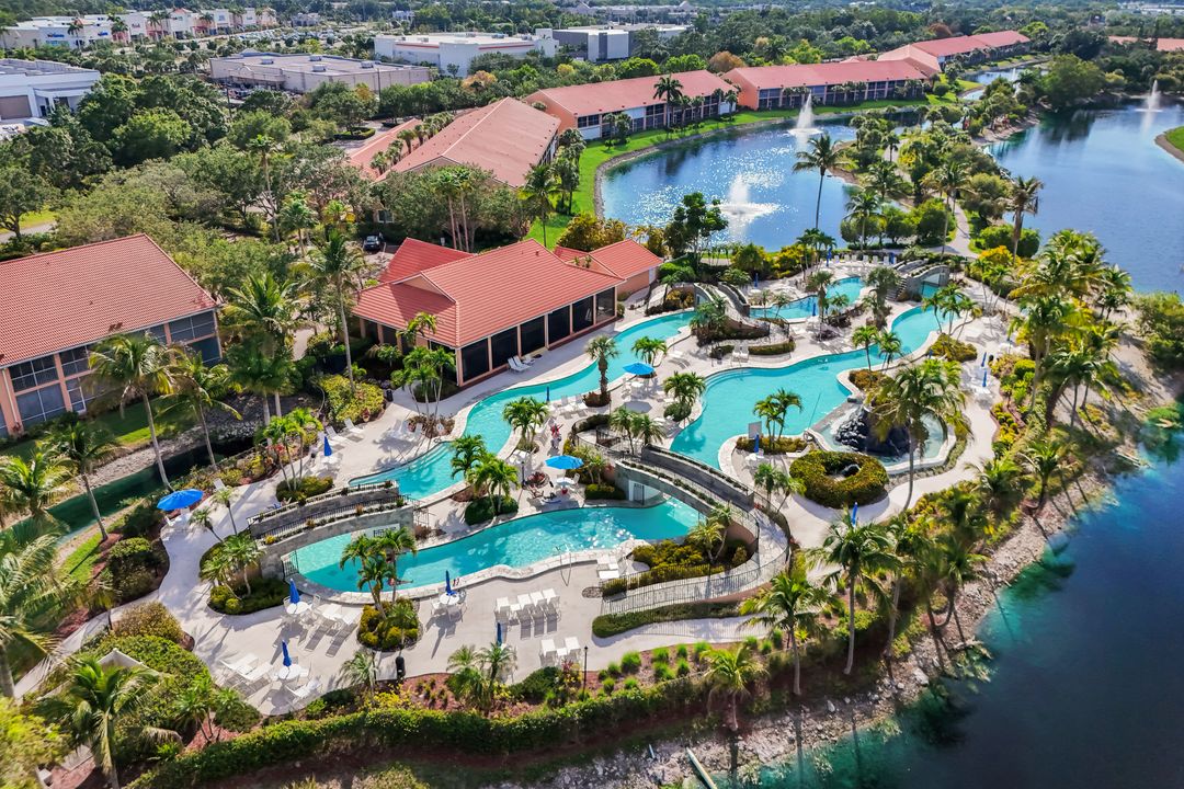 6830 Beach Resort Dr #4, Naples, FL 34114