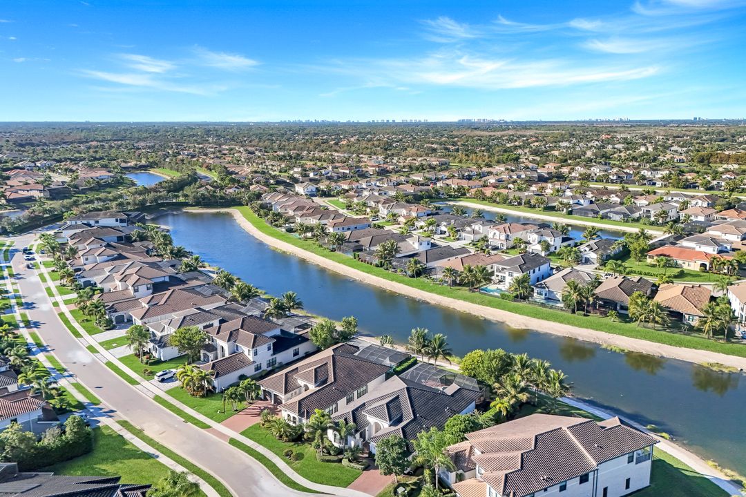 4549 Azalea Dr, Naples, FL 34119