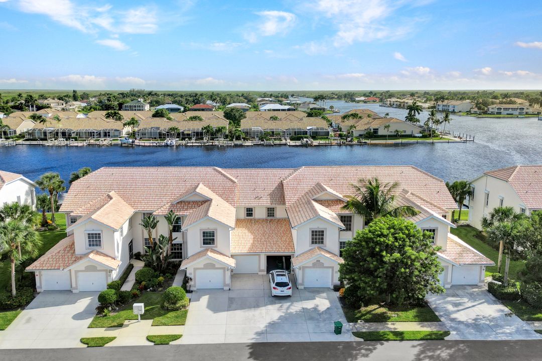 370 Stella Maris Dr N #2502, Naples, FL 34114