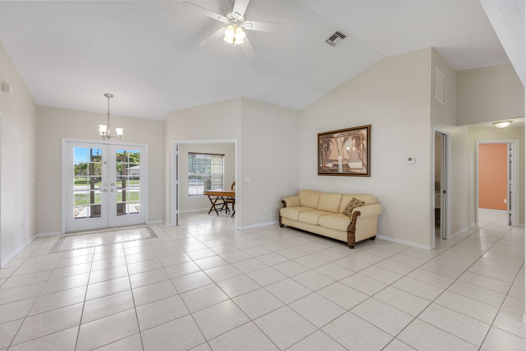 2513 Everest Pkwy, Cape Coral, FL 33904