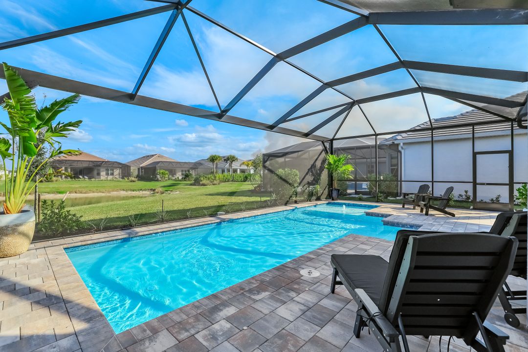15804 Derna St, Naples, FL 34114