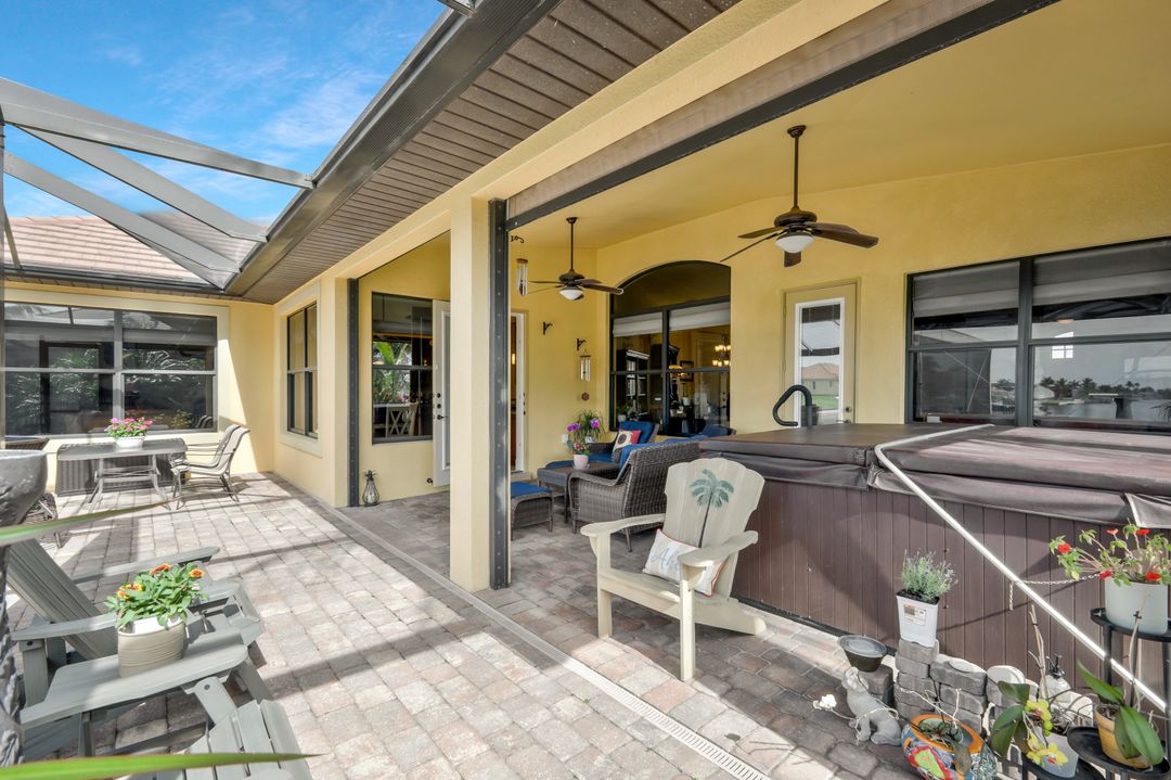 2724 Gleason Pkwy, Cape Coral, FL 33914