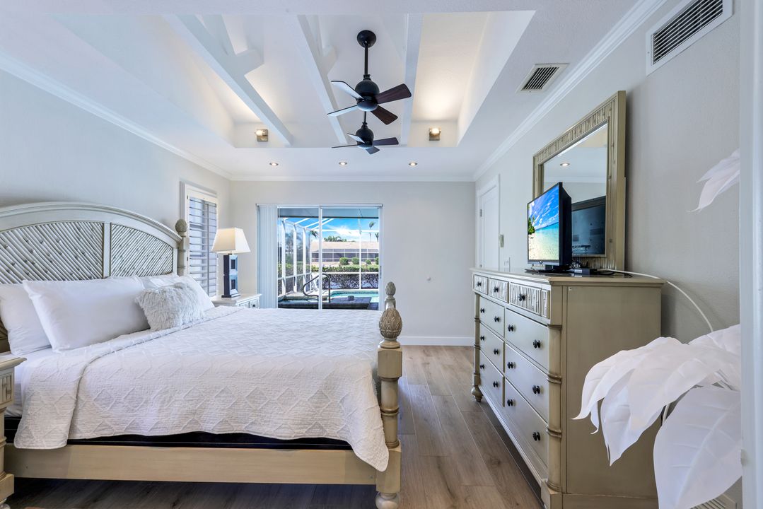 5205 Savoy Ct, Cape Coral, FL 33904