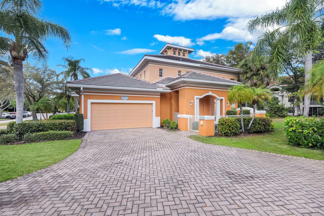 4815 Aston Gardens Way, Naples, FL 34109