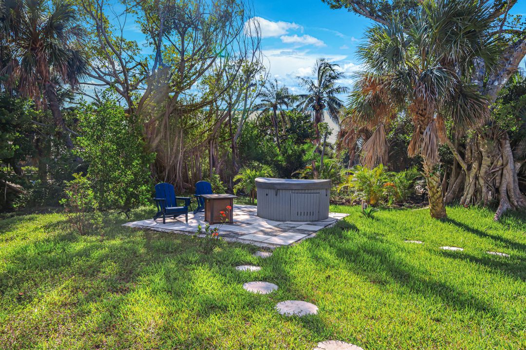 1752 Serenity Ln, Sanibel, FL 33957