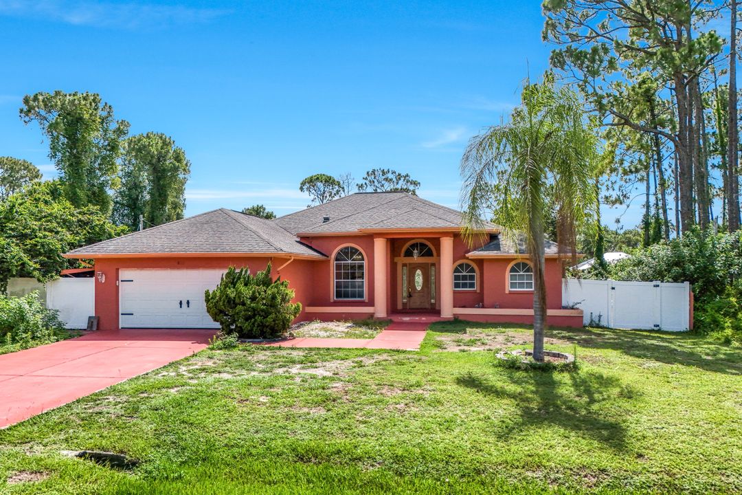 811 Jefferson Ave, Lehigh Acres, FL 33936