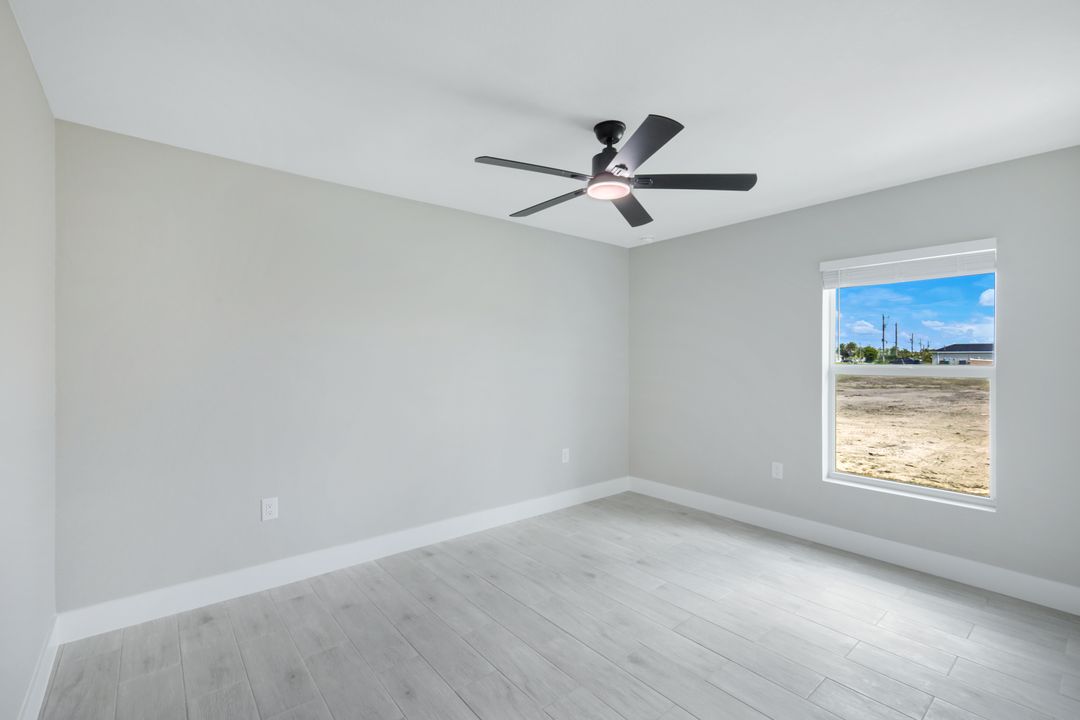 3757 NE 16th Pl, Cape Coral, FL 33909