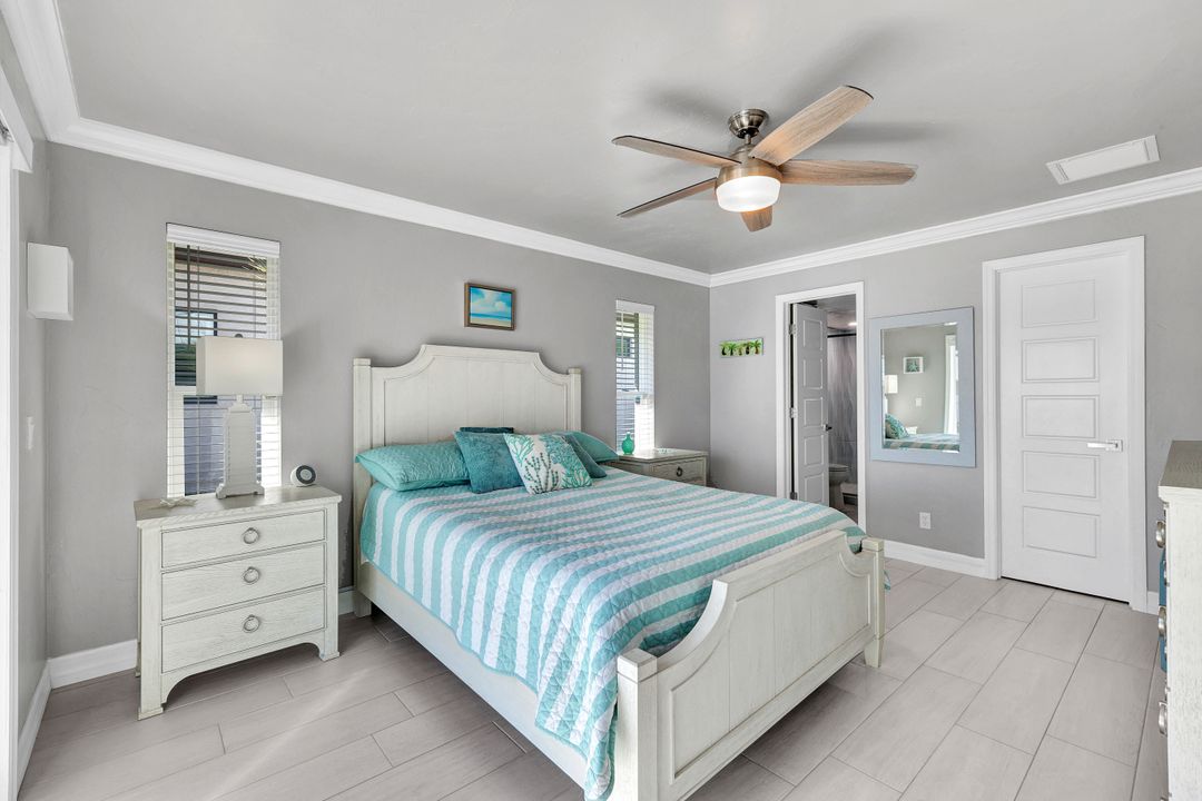 809 SW 2nd Ave, Cape Coral, FL 33991