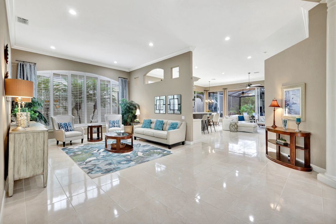 1282 Via Portofino, Naples, FL 34108