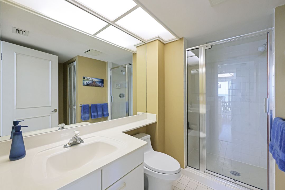 4651 Gulf Shore Blvd N #701, Naples, FL 34103