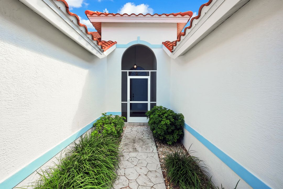 25240 Bay Cedar Dr, Bonita Springs, FL 34134