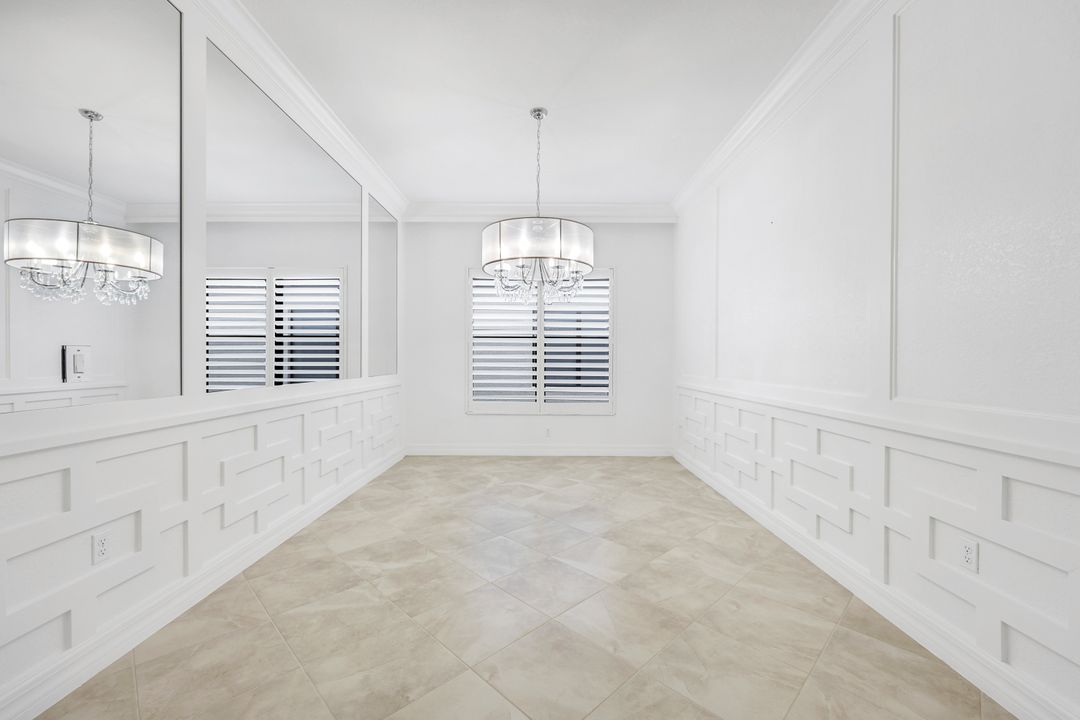 13670 Mandarin Cir, Naples, FL 34109