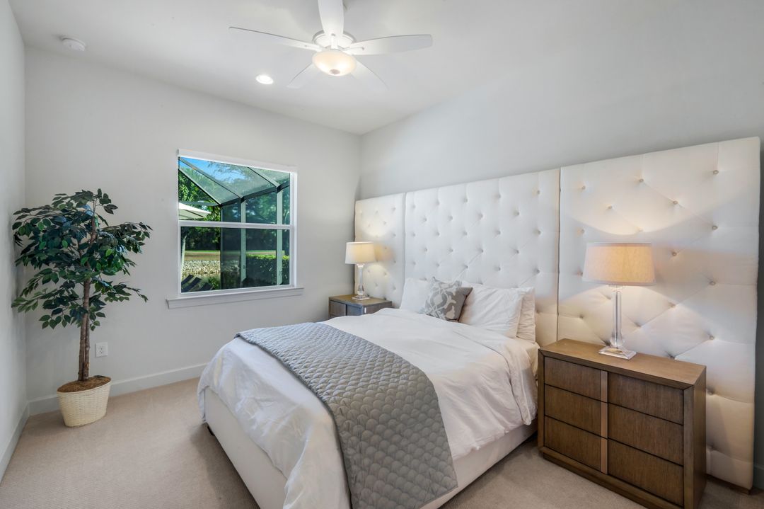 9238 Ores Cir, Naples, FL 34120