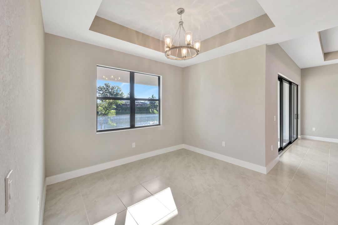 2721 SW 11th Ave, Cape Coral, FL 33914