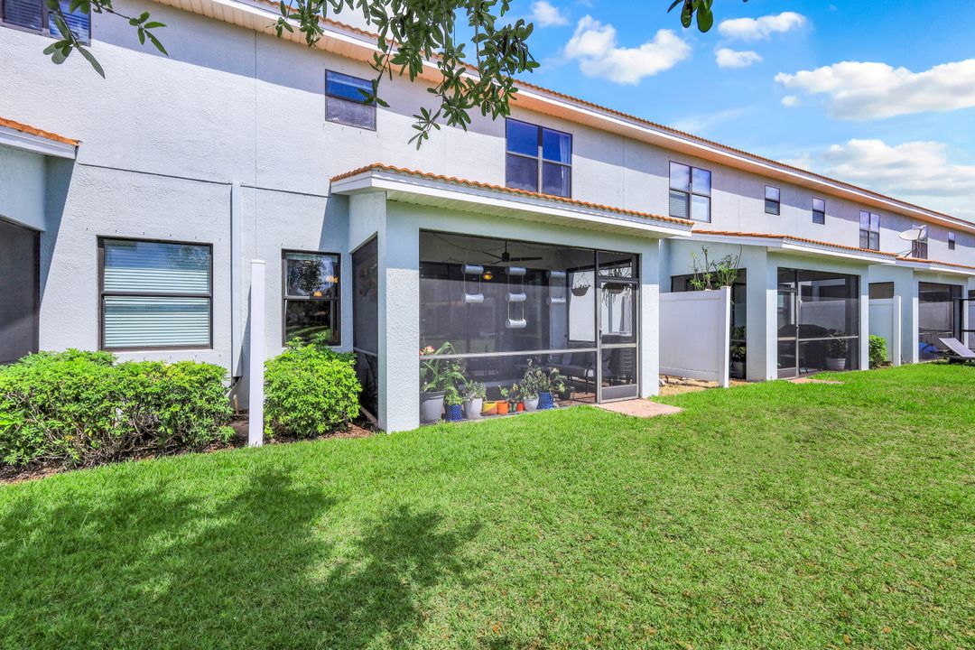 14762 Sutherland Ave, Naples, FL 34119