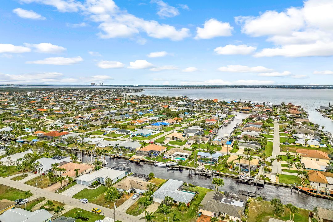 3117 SE 19th Ave, Cape Coral, FL 33904