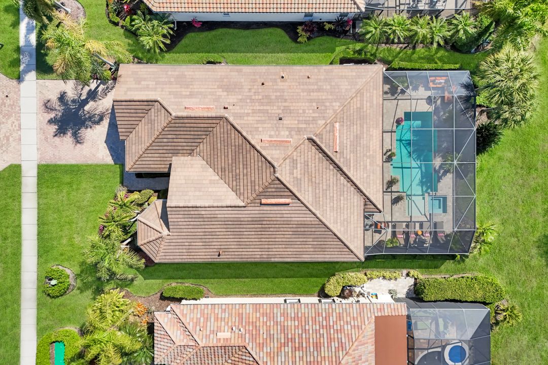 9327 Marble Stone Dr, Naples, FL 34120