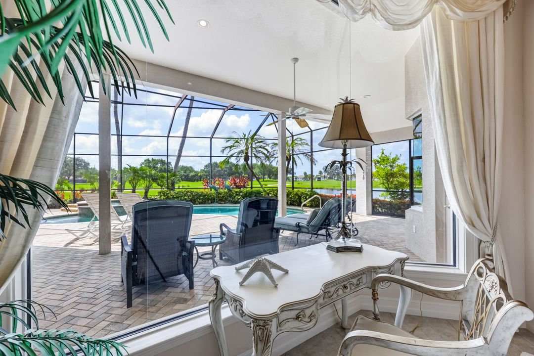2988 St Barnabas Ct, Naples, FL 34105