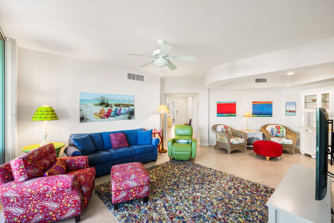 325 Dunes Blvd #605, Naples, FL 34110