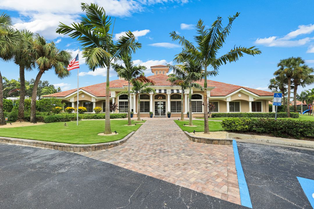 5936 Sand Wedge Ln #1604, Naples, FL 34110