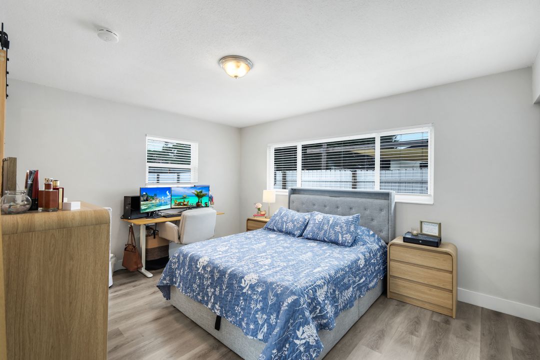 942 Narcissus St, North Fort Myers, FL 33903