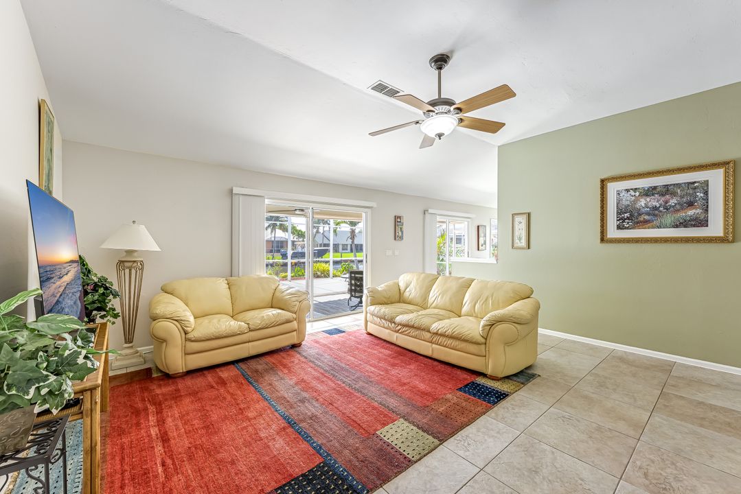 1303 SE 20th Ct, Cape Coral, FL 33990