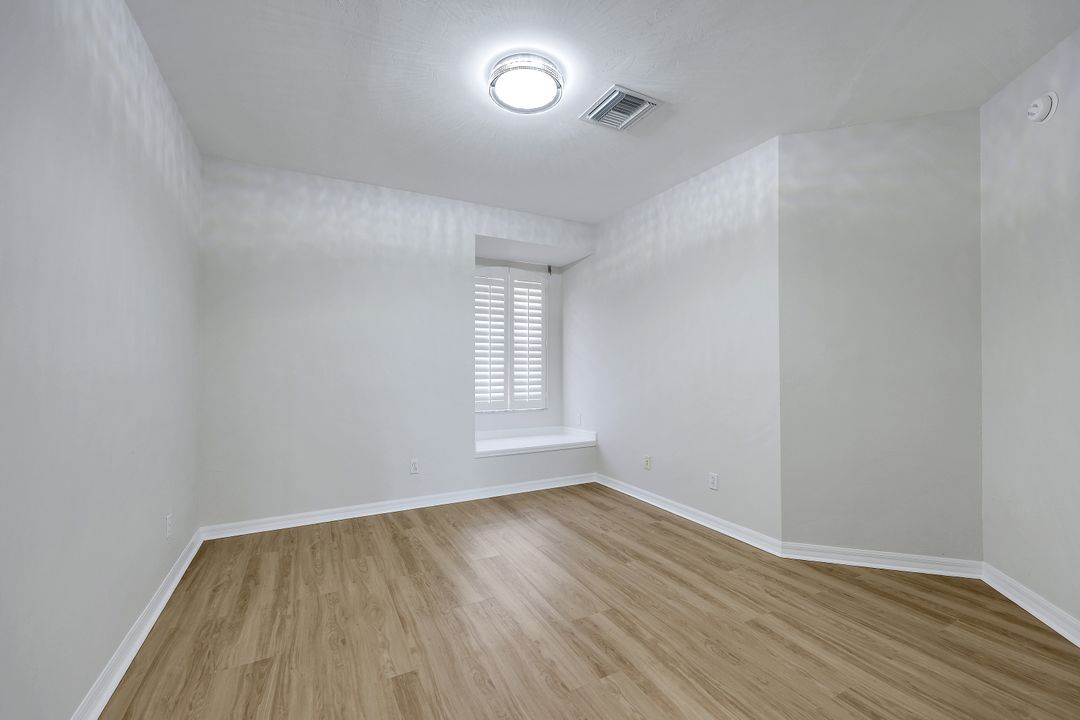 210 Waterside Cir #201, Marco Island, FL 34145
